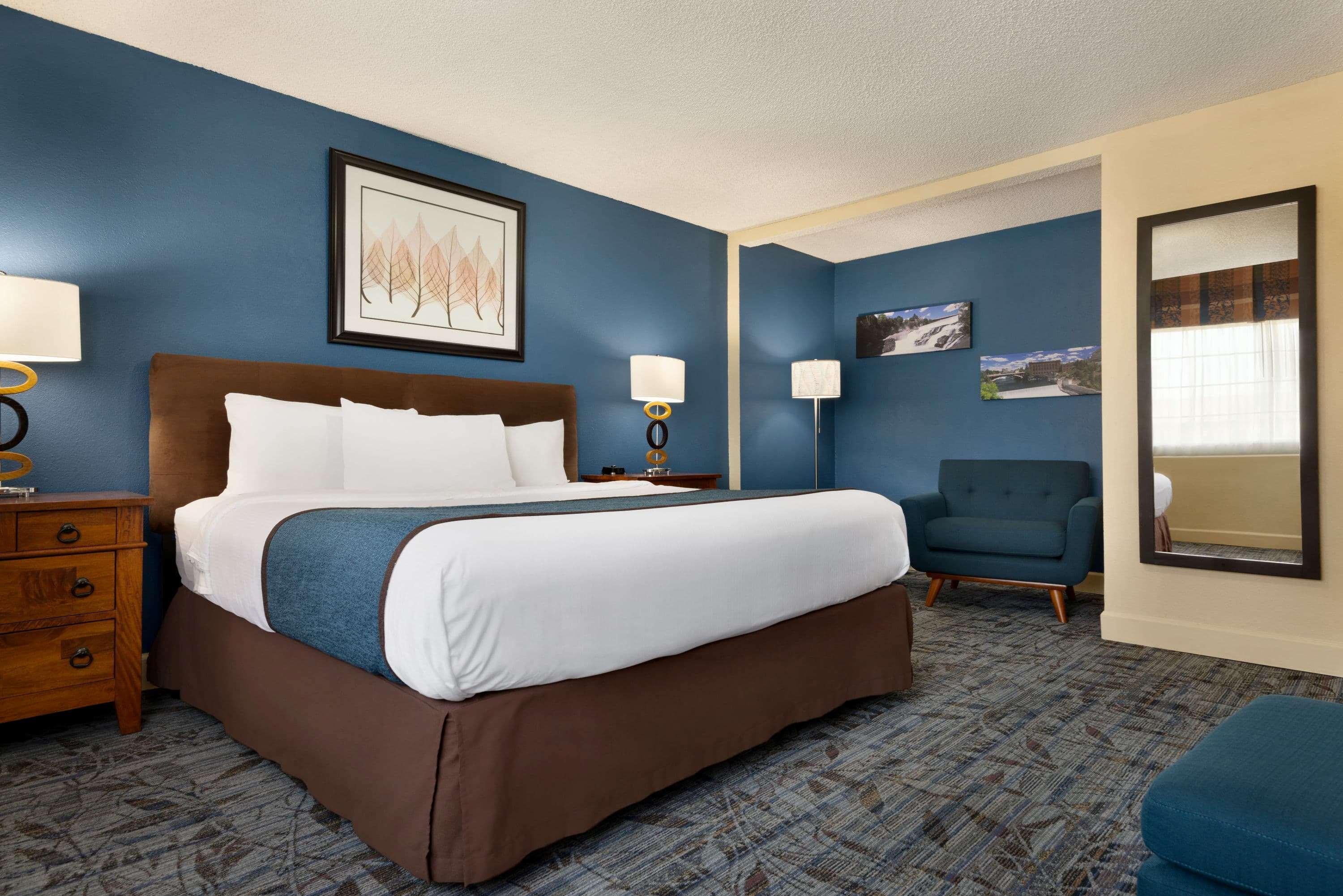 Ramada By Wyndham Airport Hotel