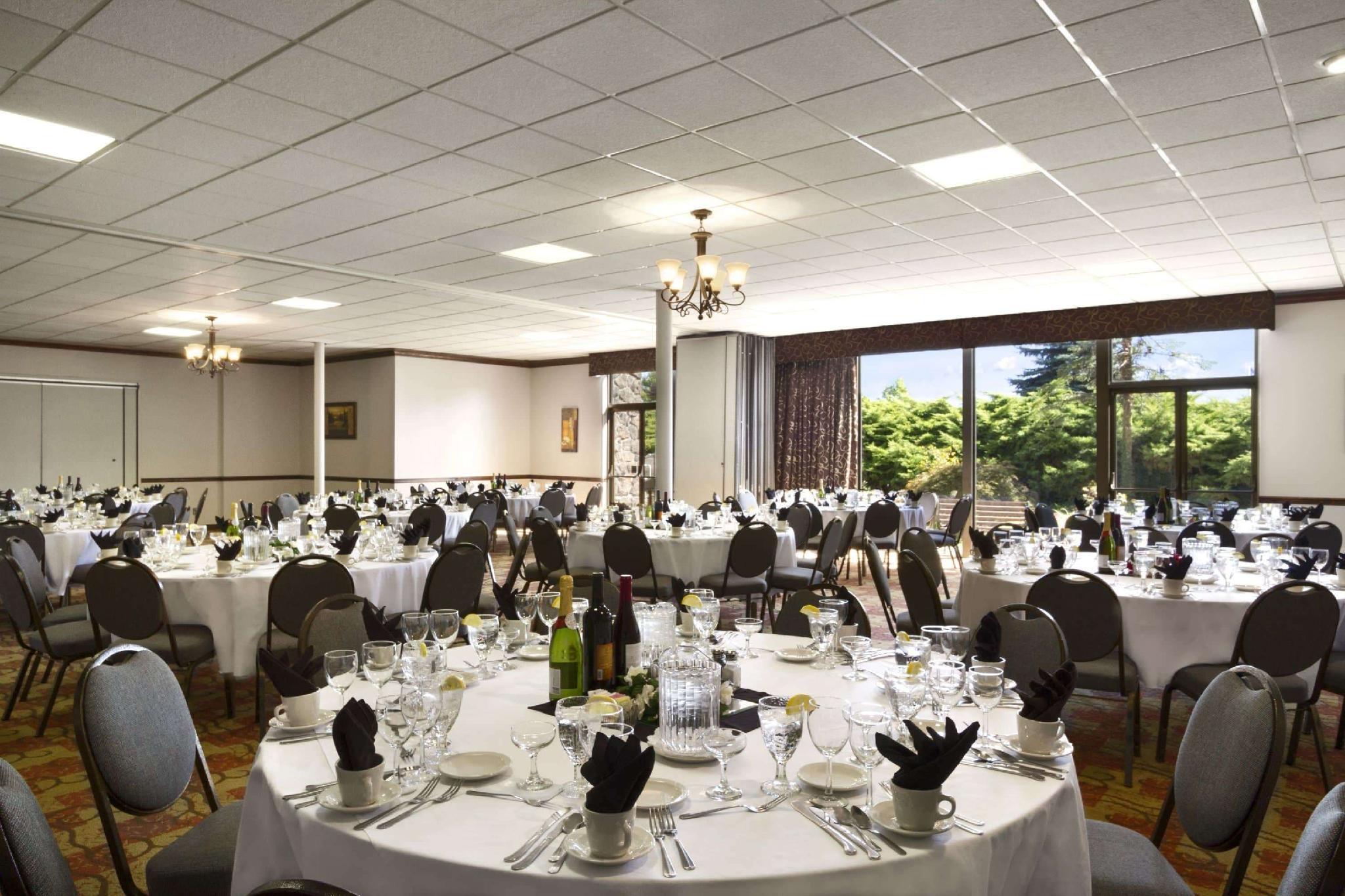 Ramada By Wyndham Airport Hotel