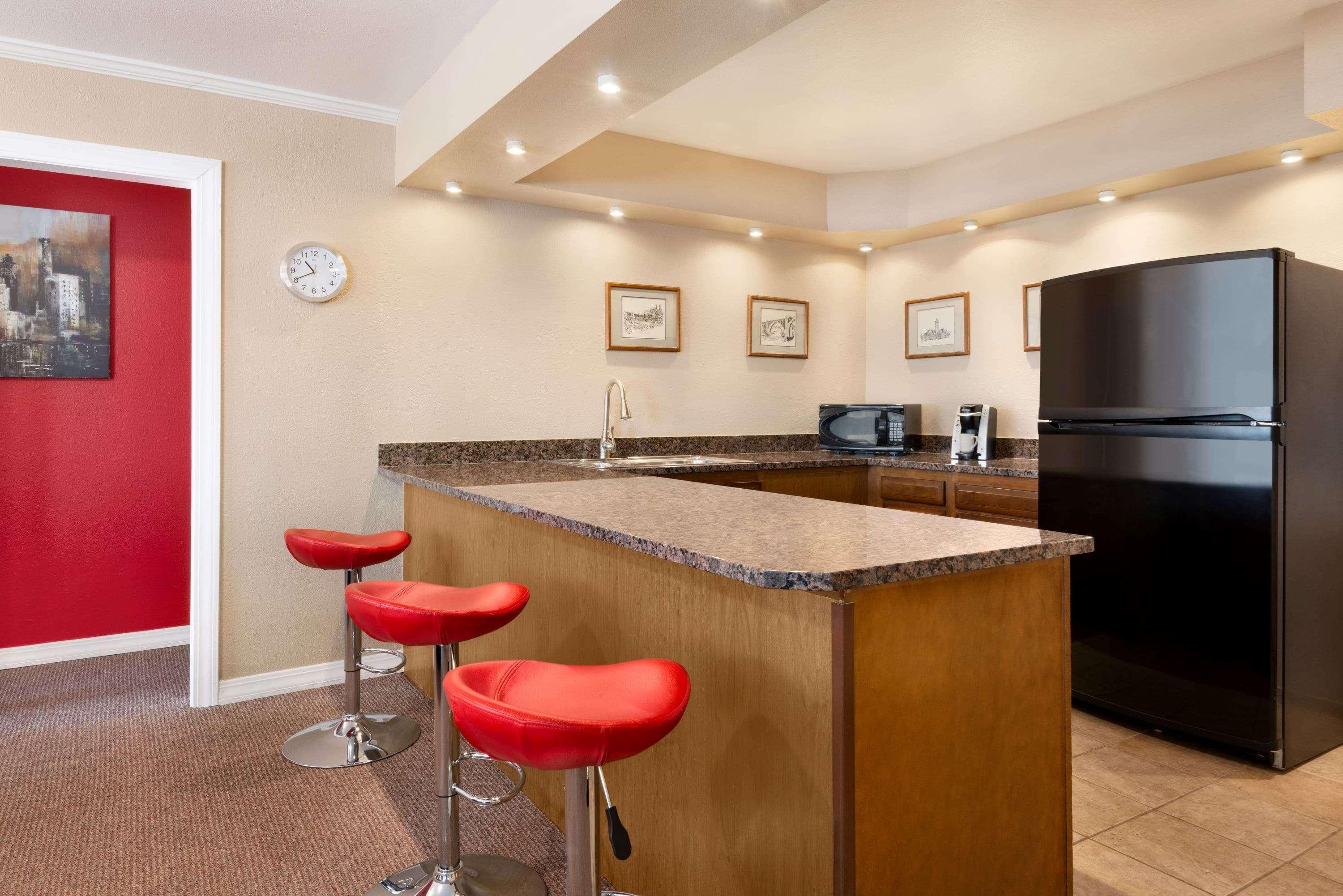 Ramada By Wyndham Airport 3* Spokane