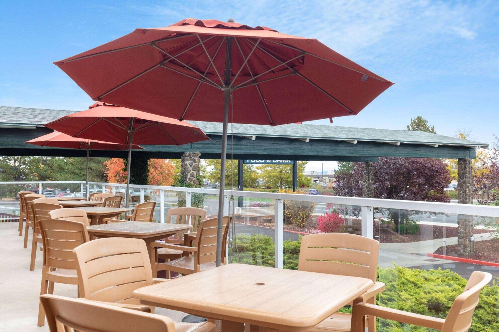 Ramada By Wyndham Airport Spokane
