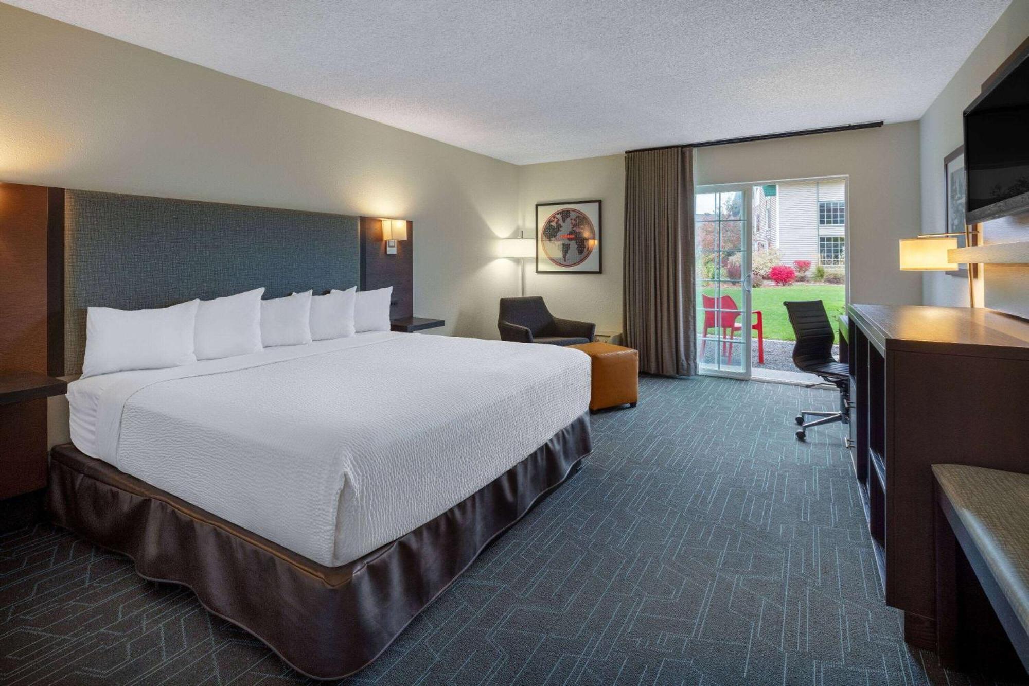 Ramada By Wyndham Airport Spokane