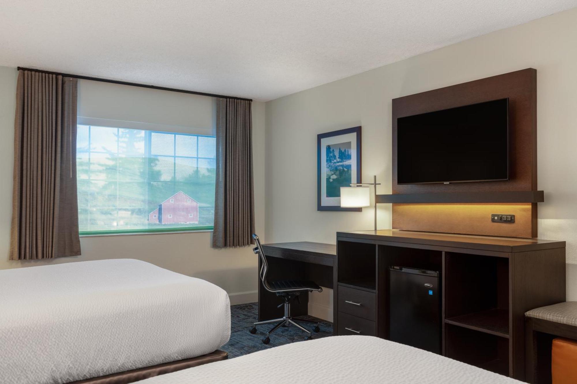 Ramada By Wyndham Airport