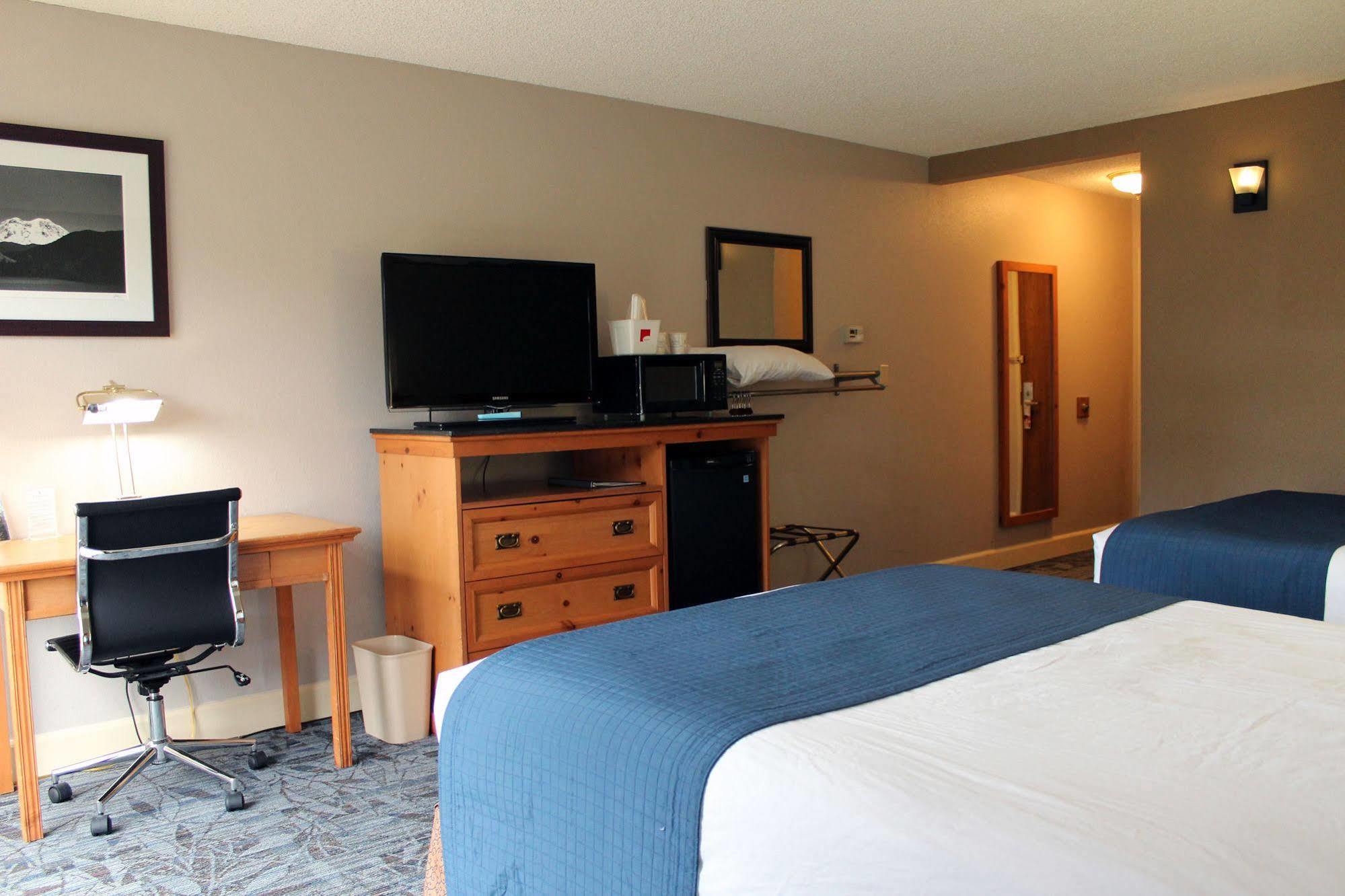 Hotel Ramada By Wyndham Airport Spokane